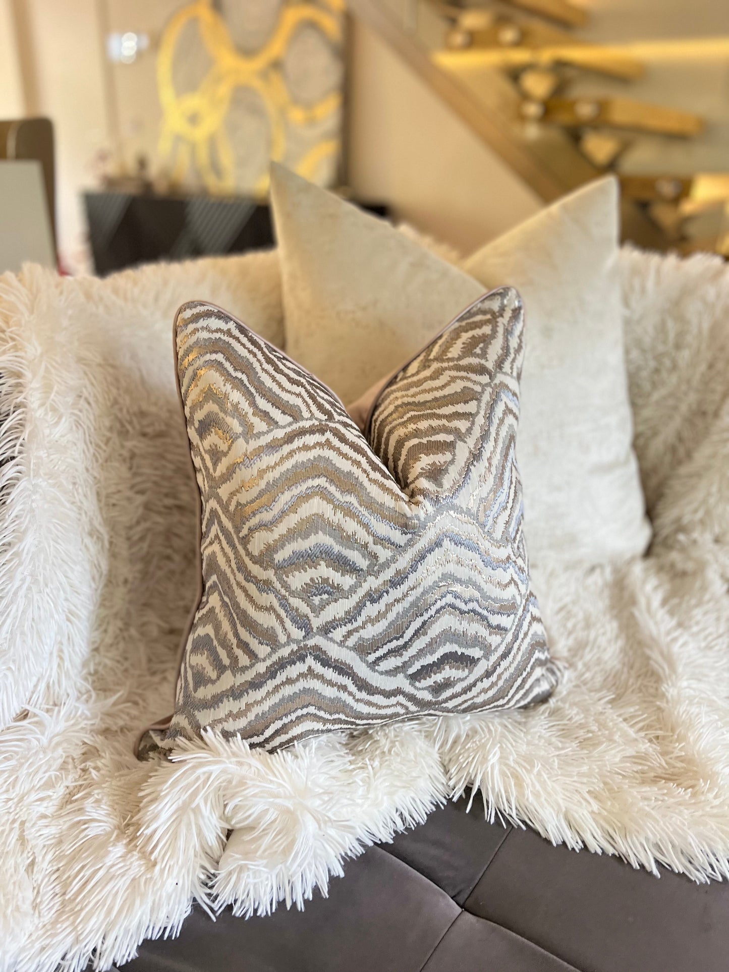 sofa-furniture-cushions-Cover-Pillow-Throw Blankets