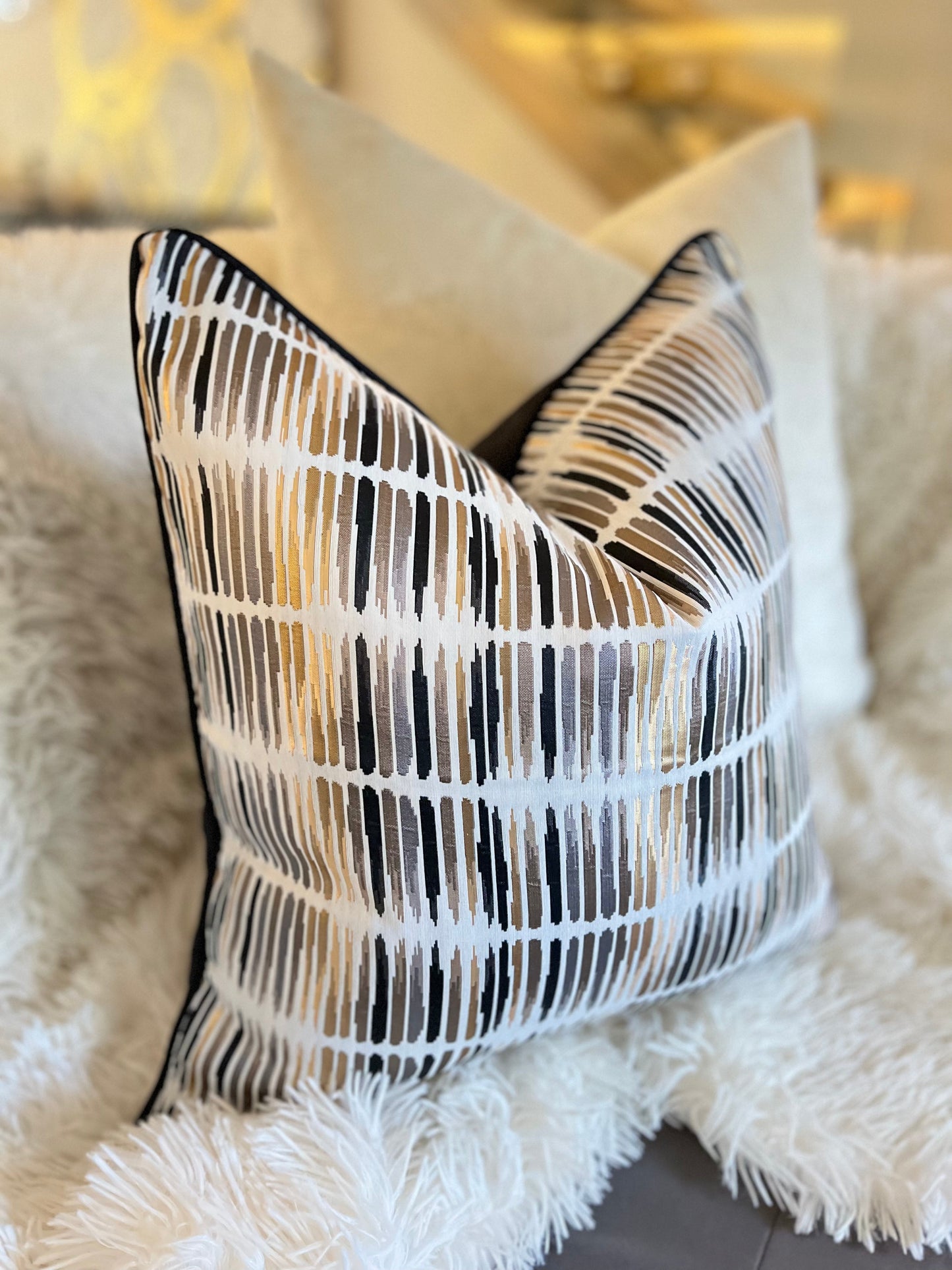 sofa-furniture-cushions-Cover-Pillow-Throw Blankets