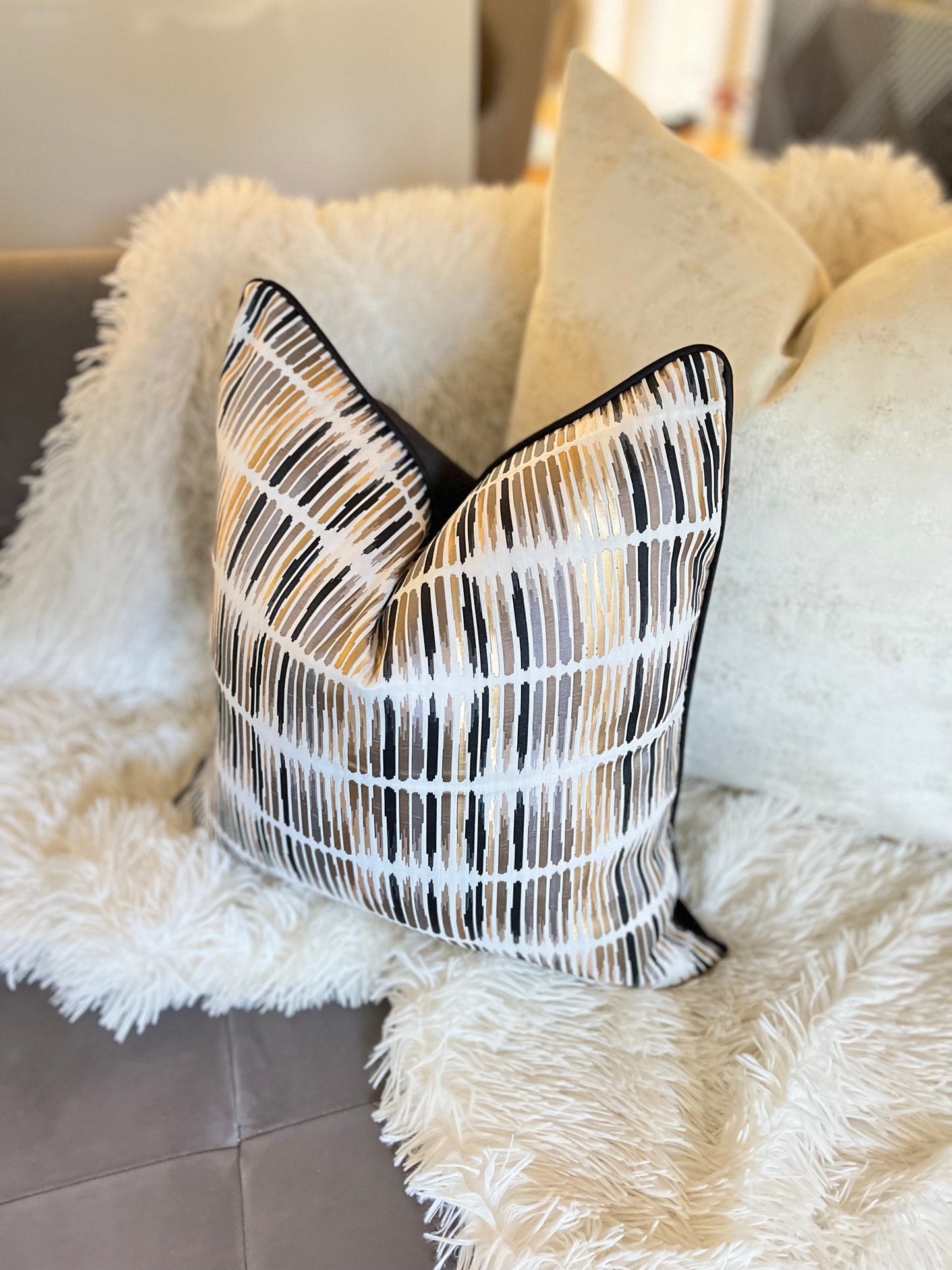 sofa-furniture-cushions-Cover-Pillow-Throw Blankets