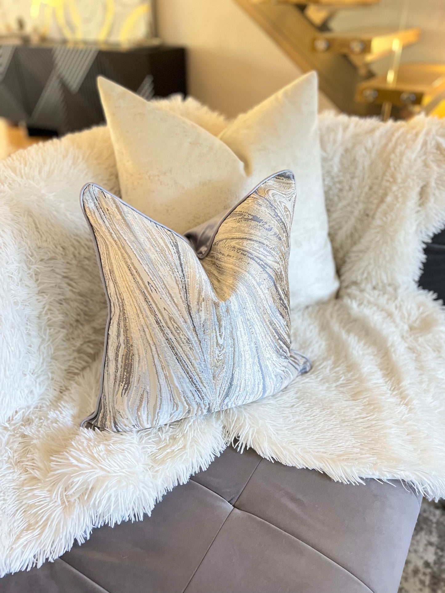 sofa-furniture-cushions-Cover-Pillow-Throw Blankets