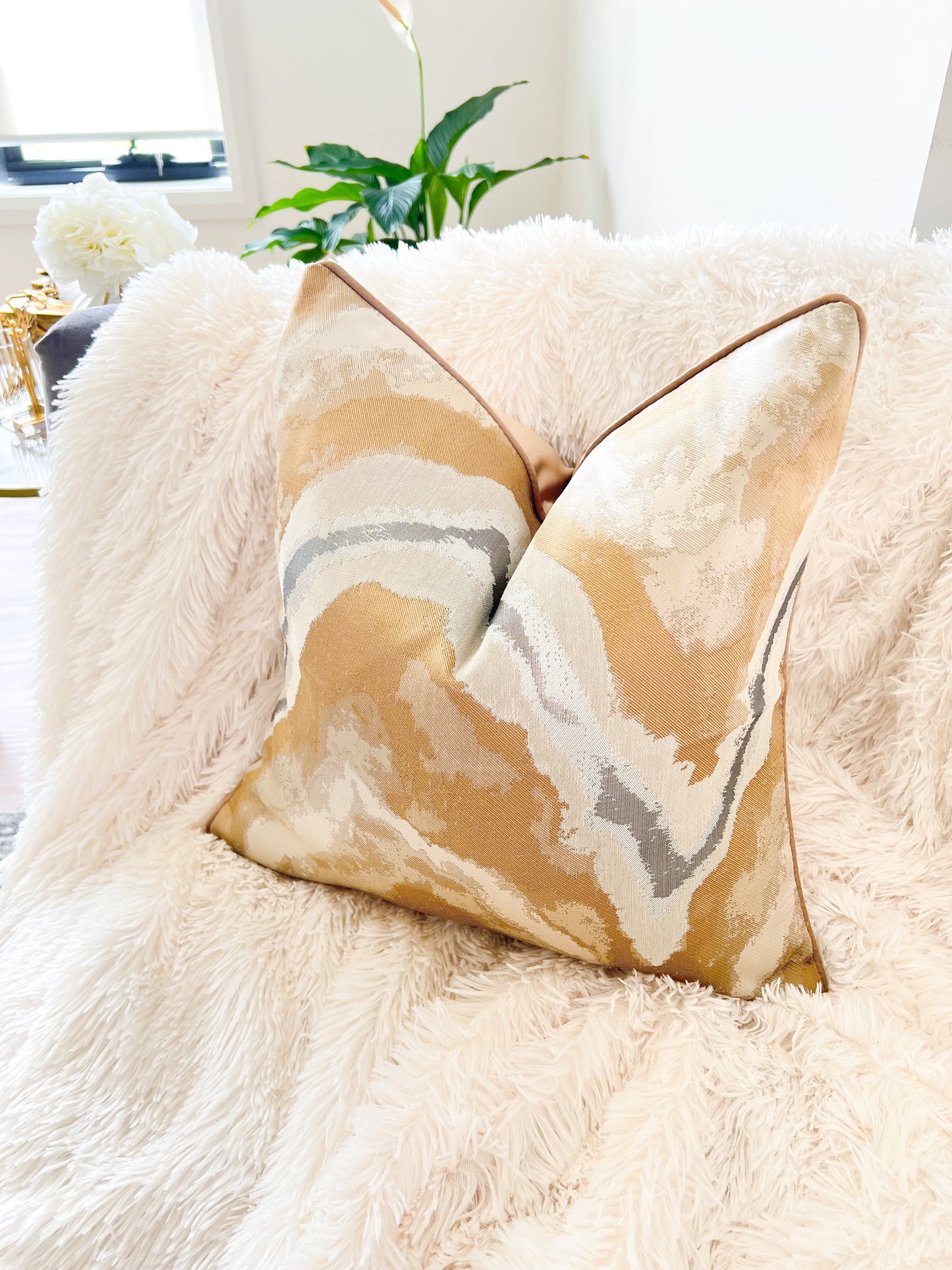 sofa-furniture-cushions-Cover-Pillow-Throw Blankets