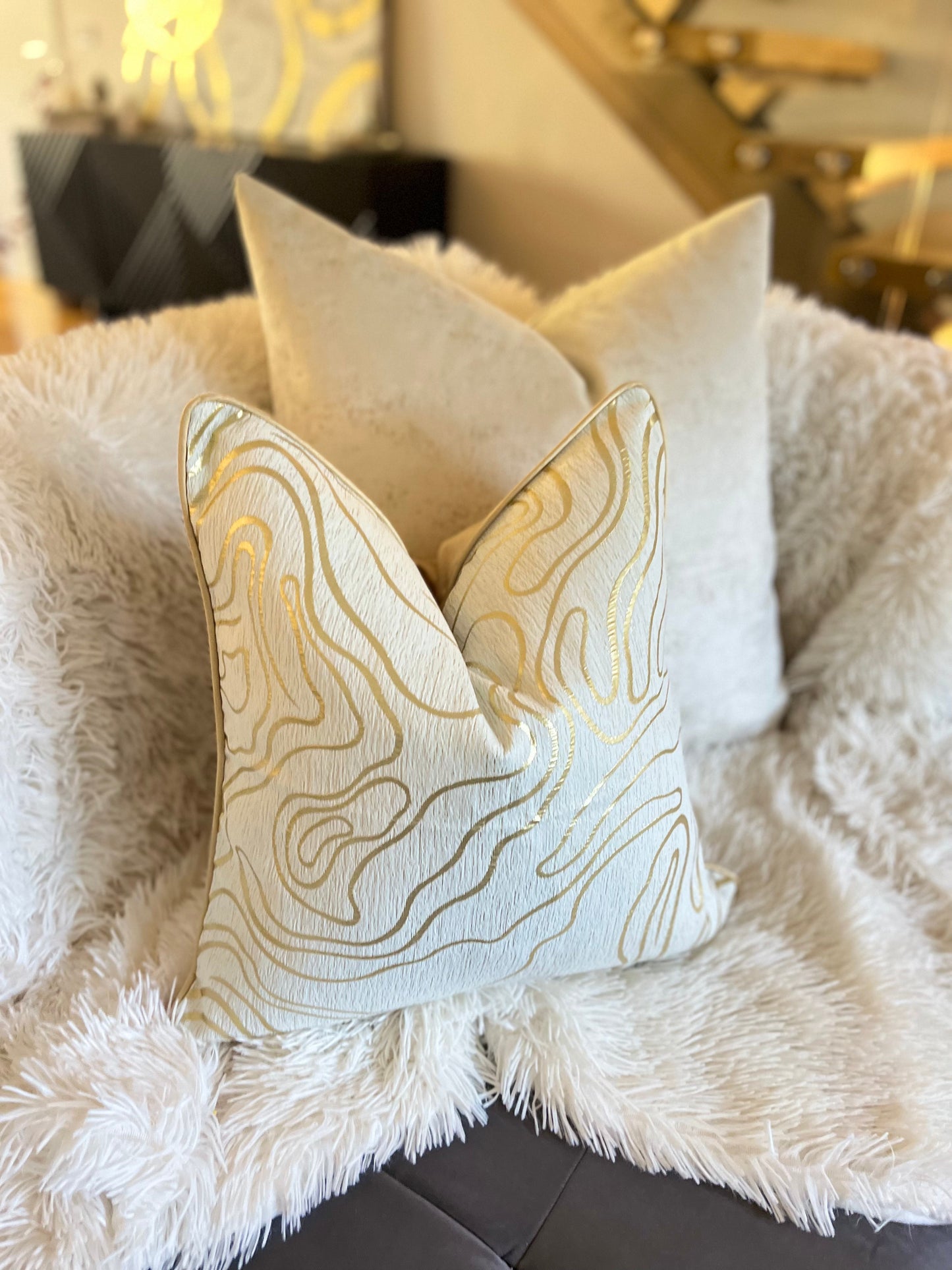 sofa-furniture-cushions-Cover-Pillow-Throw Blankets