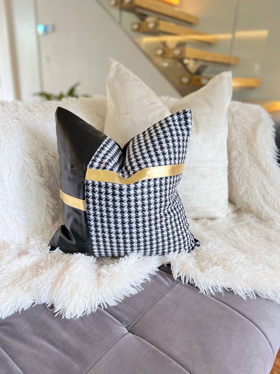 sofa-furniture-cushions-Cover-Pillow-Throw Blankets