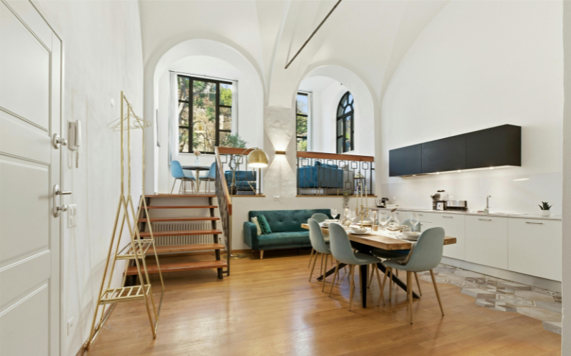 Making a Dining Table Work in an Open Floor Plan