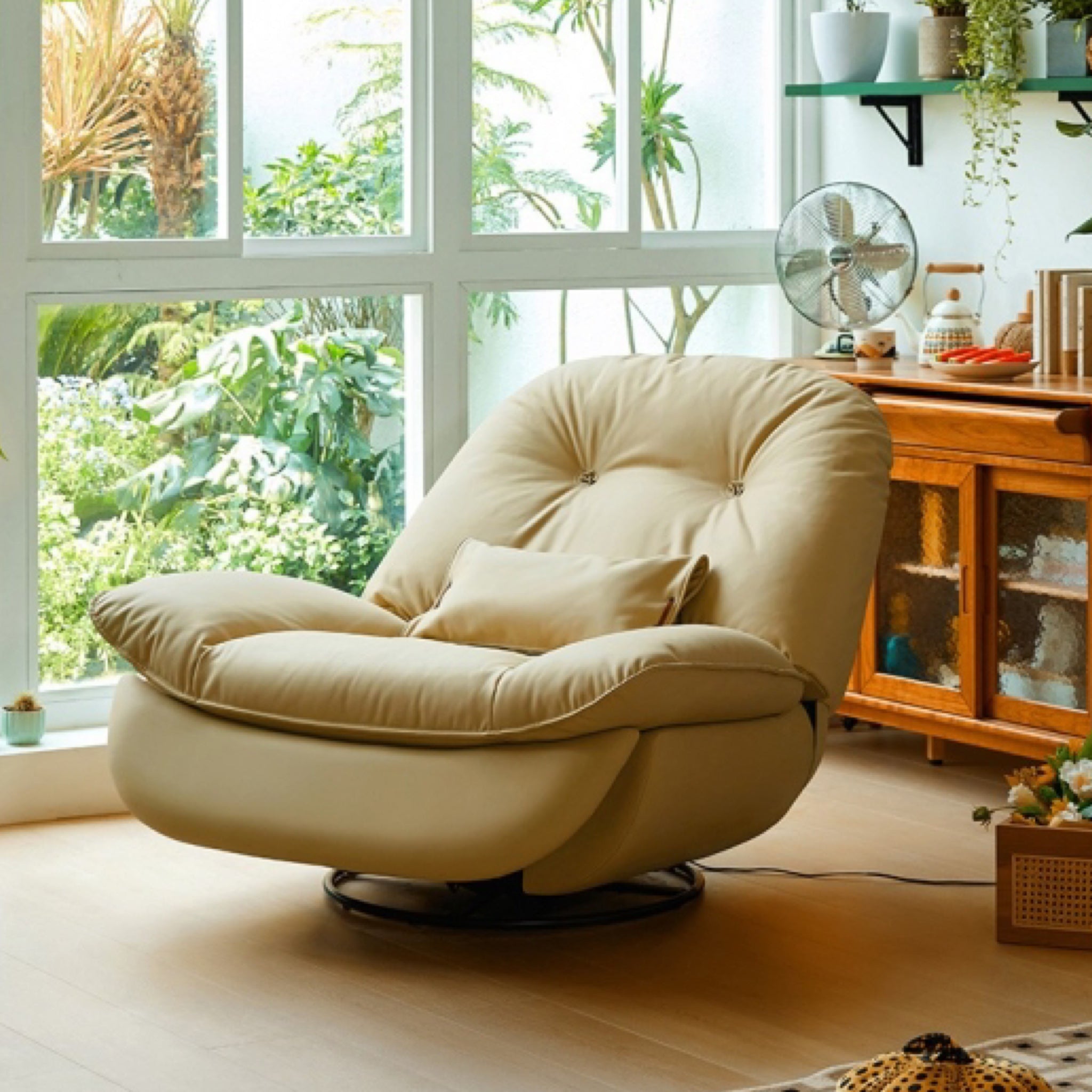 Comfortable single online chair