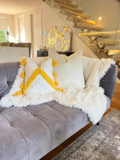 sofa-furniture-cushions-Cover-Pillow-Throw Blankets