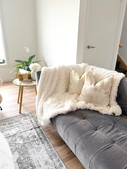 sofa-furniture-cushions-Cover-Pillow-Throw Blankets