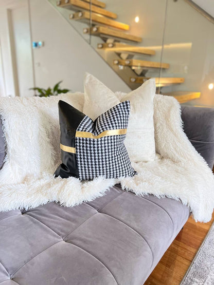 sofa-furniture-cushions-Cover-Pillow-Throw Blankets